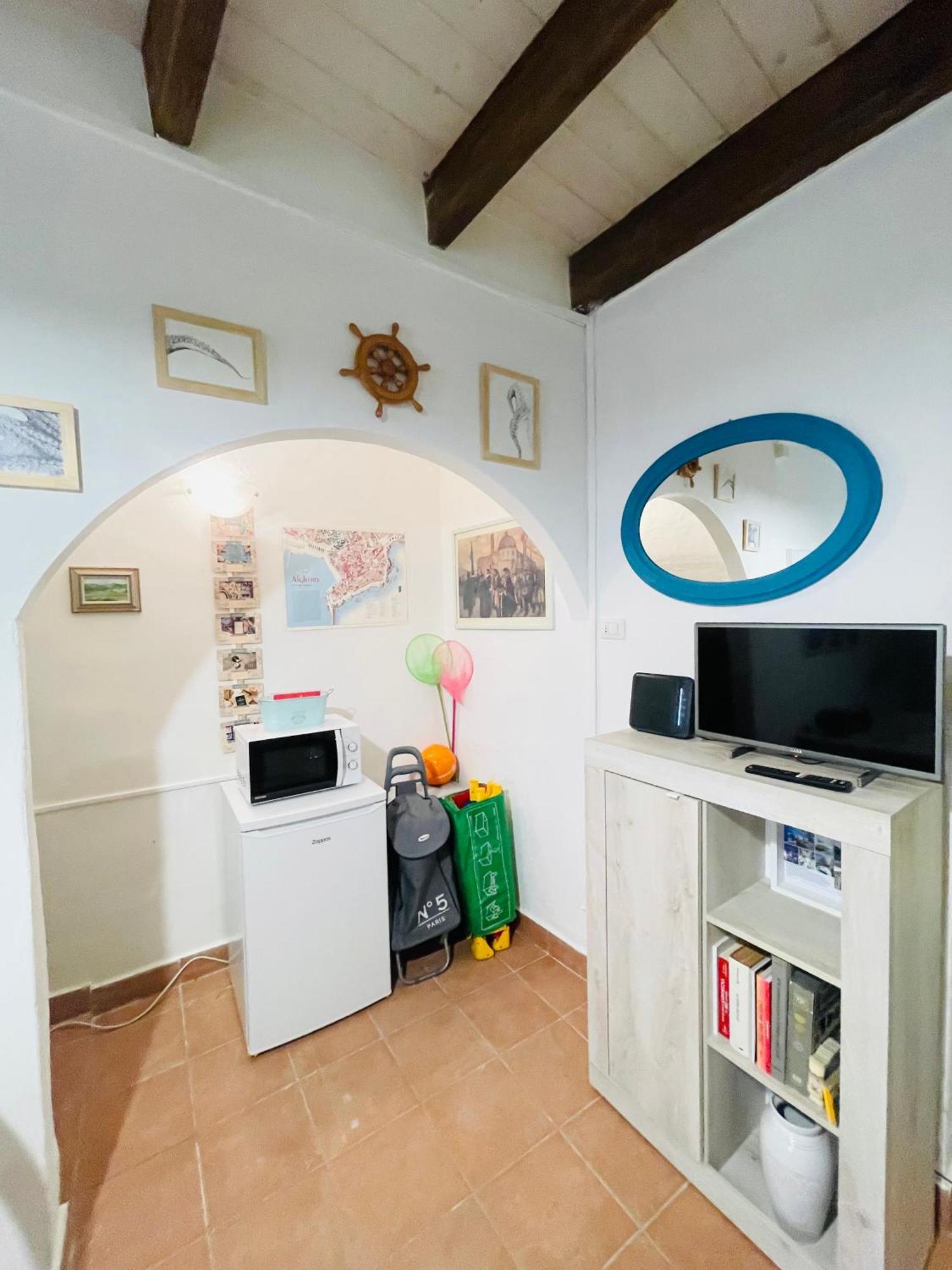 Gaudi Art Room Алгеро Екстериор снимка